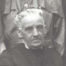 Familienfest 1923 anlässlich der Goldenen Hochzeit von Wilhelm und Eva Klein (in der Mitte).