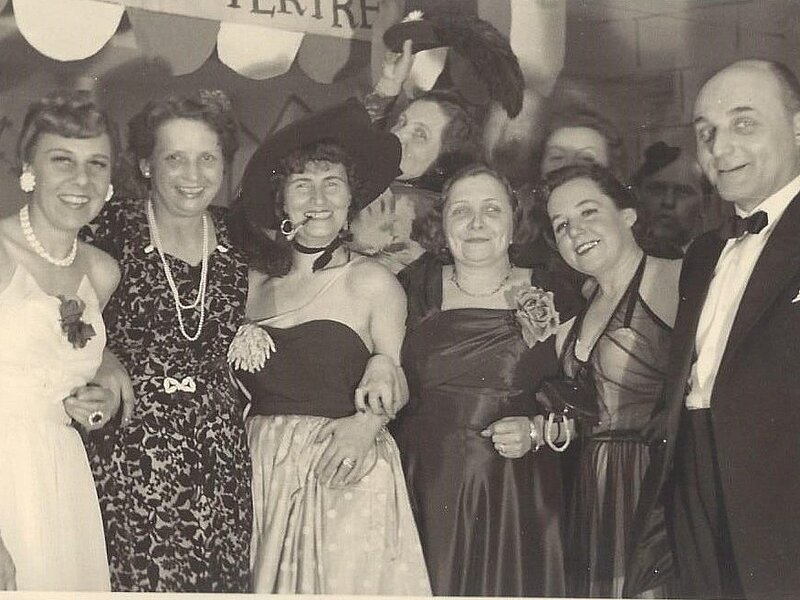 Hausball (1952)