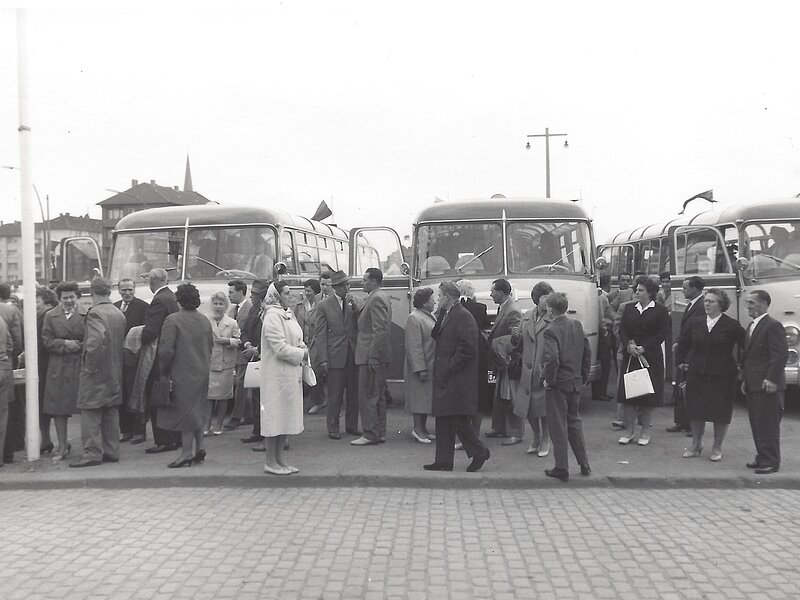 Mit 17 Bussen wurde die rund 800 Gäste zur Betriebsfeier nach Mainz gefahren.